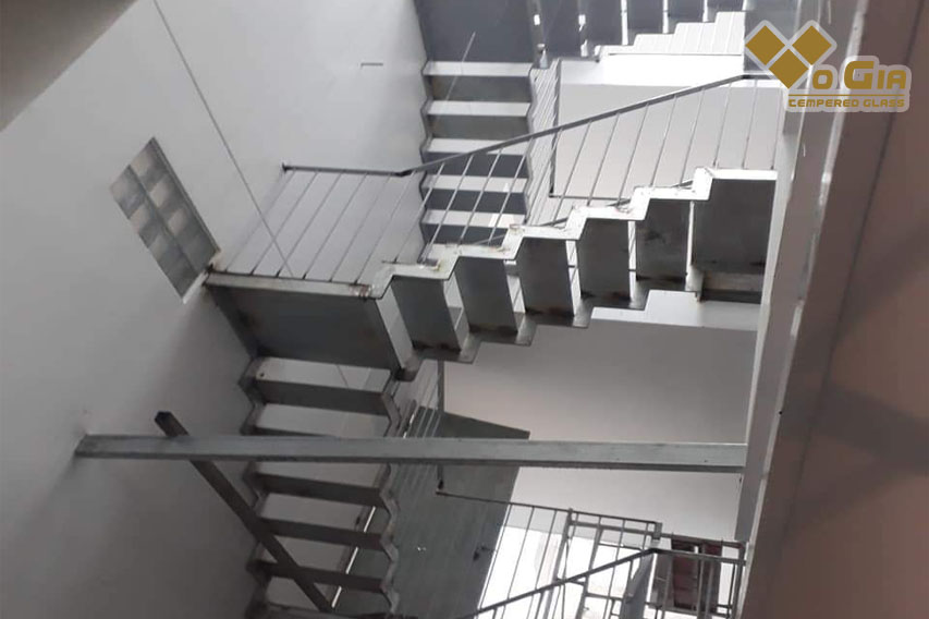 Cầu thang sắt tại Đà Nẵng ngày càng được ưa thích vì sự tinh xảo và bắt mắt